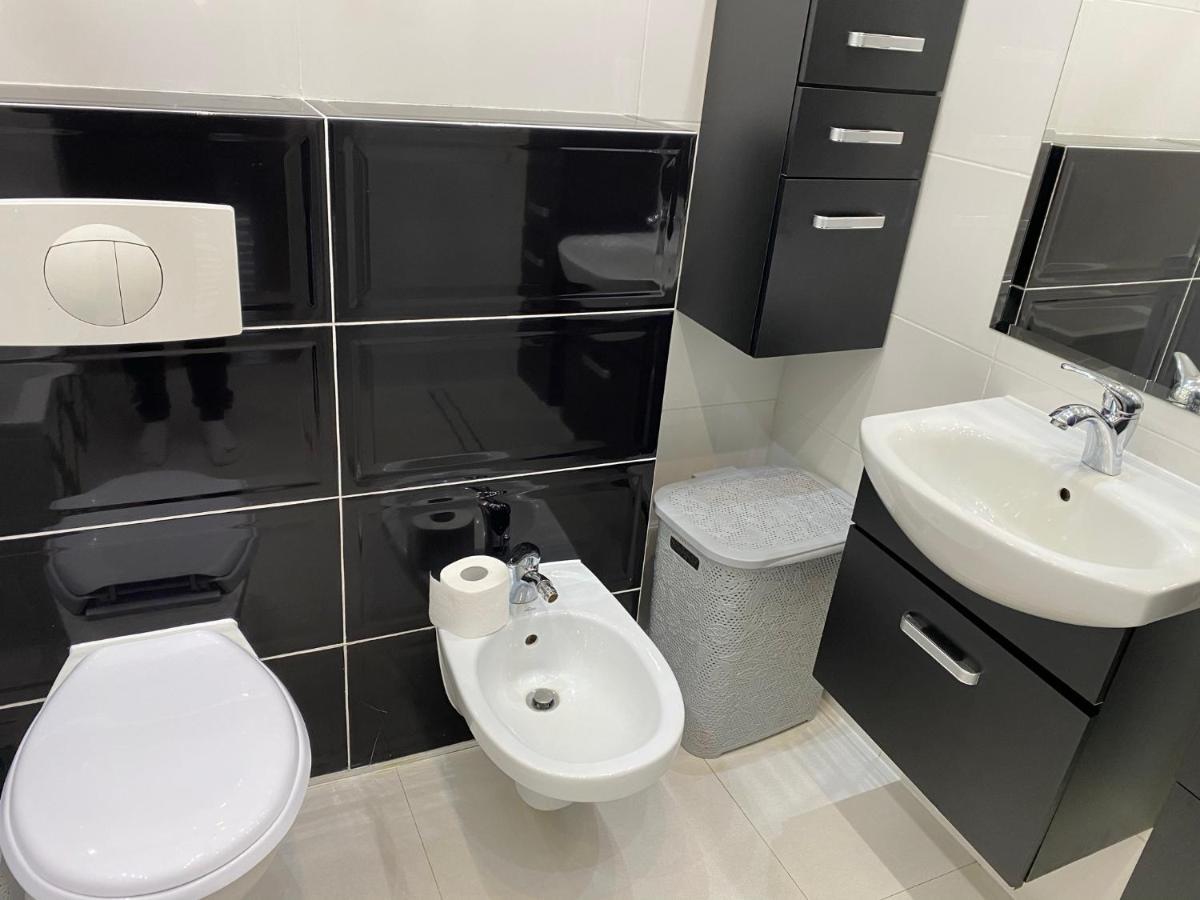 Apartament F21 Deluxe W Bielawie - Widok Na Gory Sowie 비엘라와 외부 사진