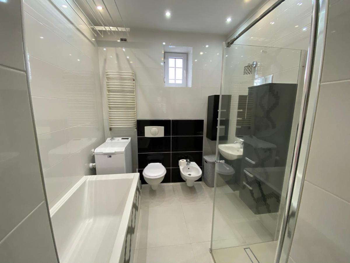Apartament F21 Deluxe W Bielawie - Widok Na Gory Sowie 비엘라와 외부 사진